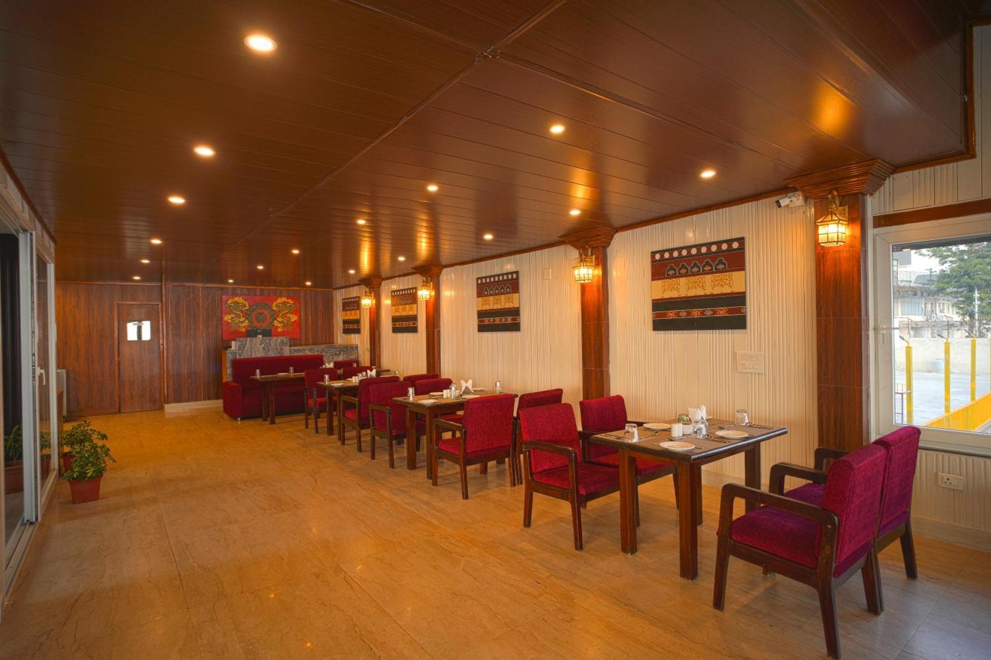 Yashshree Mussoorie Mall Road Exterior photo